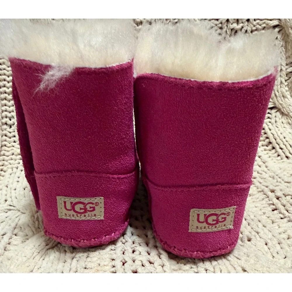 UGG Australia Jesse Infant 2/3 Boots Pink Suede Sheepskin Lined Magenta Booties
